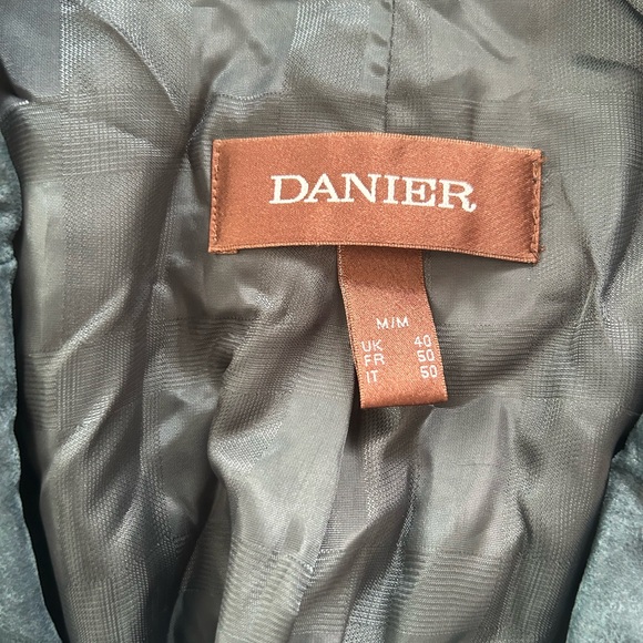 Men’s Danier Leather Suede Jacket - Medium - Picture 2 of 3